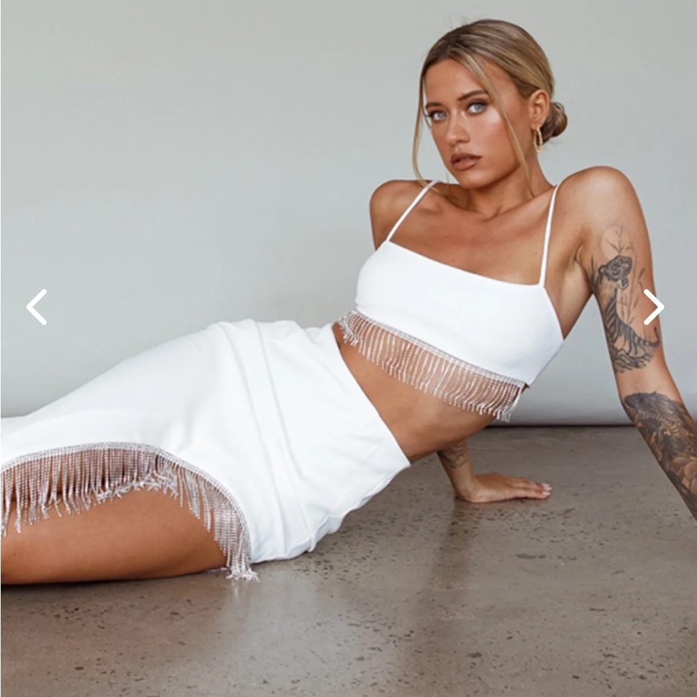CALL ON ME DIAMANTE FRINGE TOP WHITE